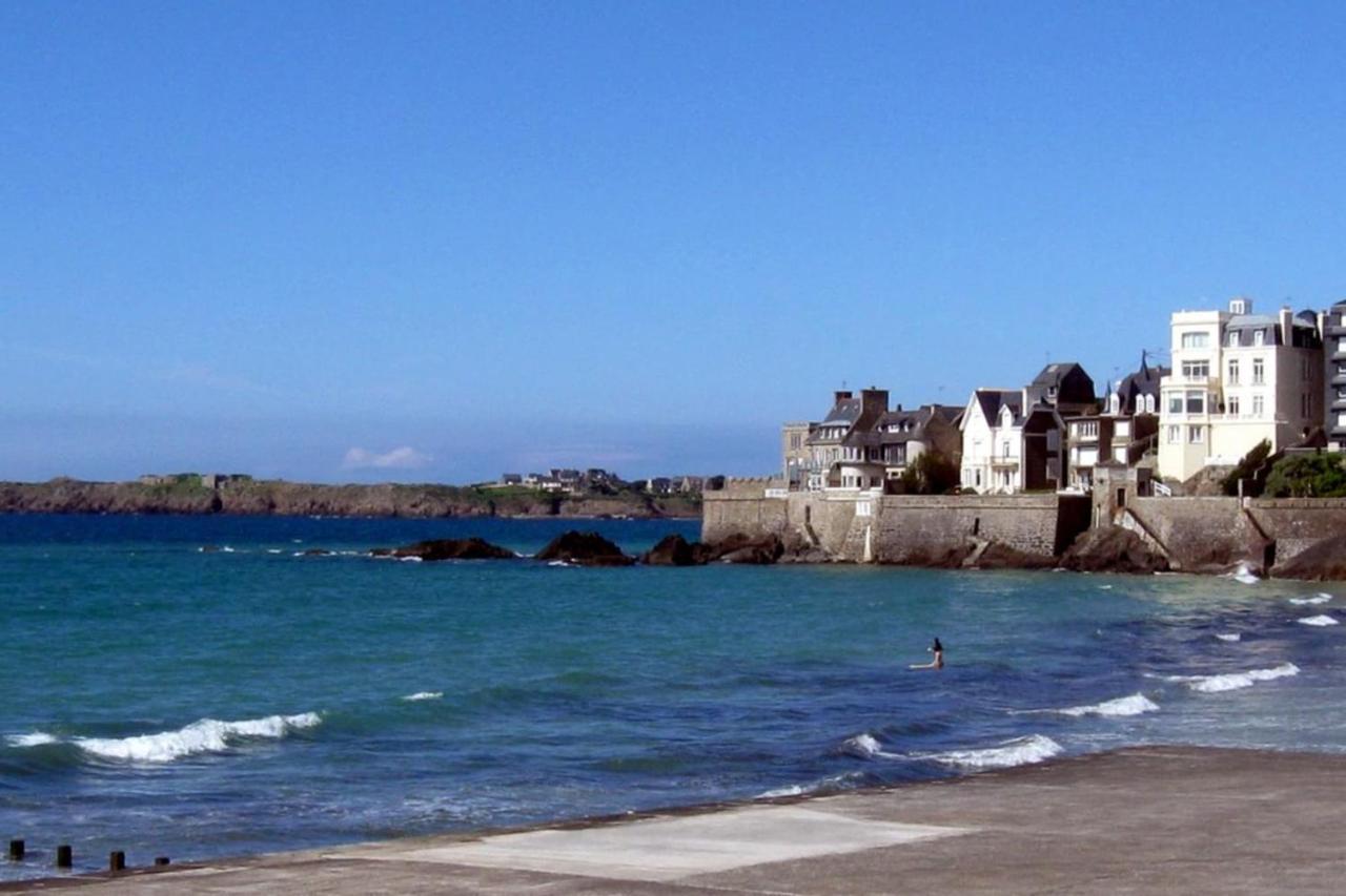Spacious Apt Near The Sea In Saint-Malo Zewnętrze zdjęcie